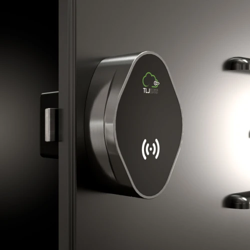 Lockerlock door